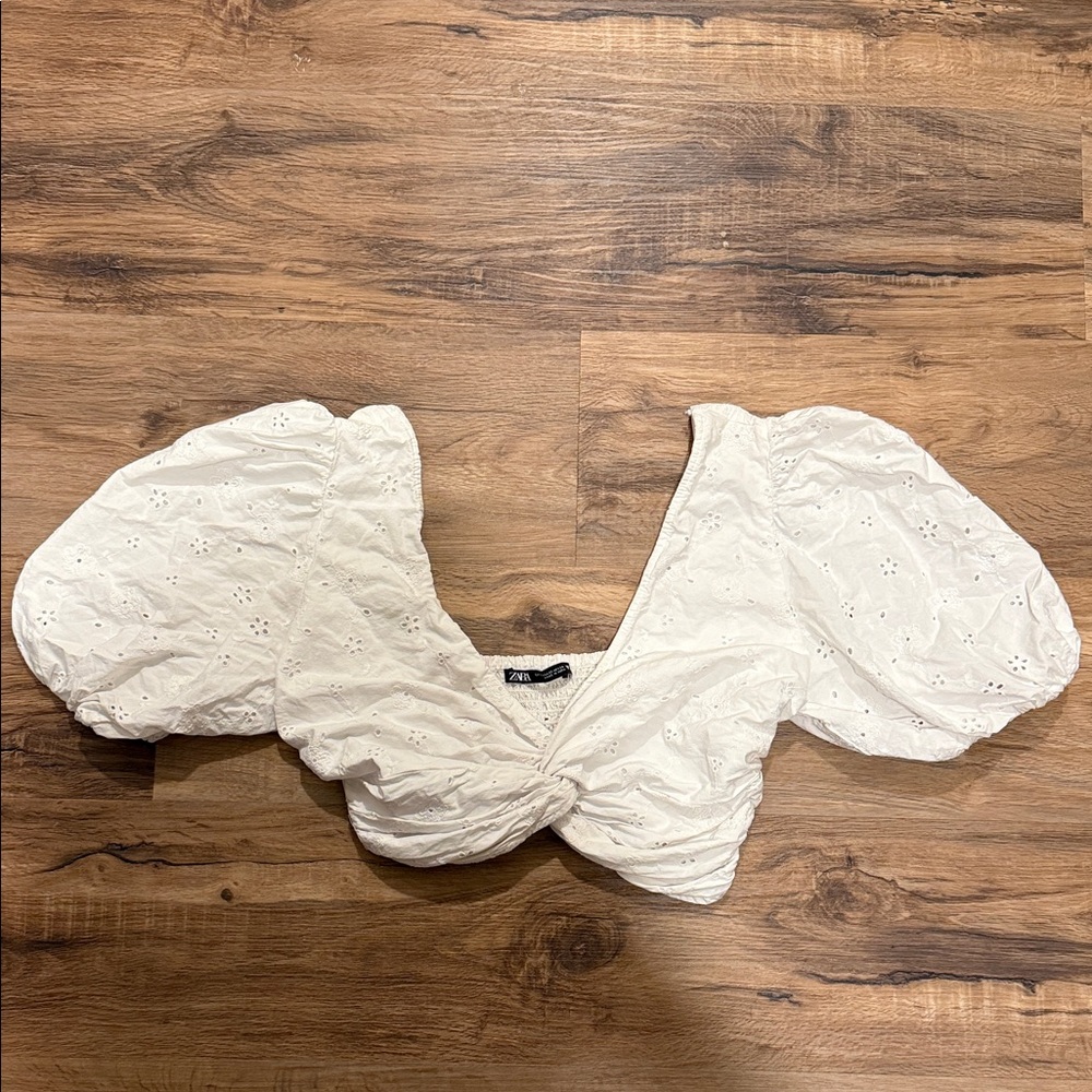 Zara Cream Eyelet Puff Sleeve Blouse